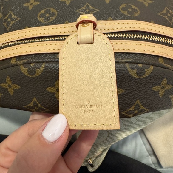 BNWT- Louis Vuitton Highrise MNG crossbody- bumbag - Picture 14 of 16